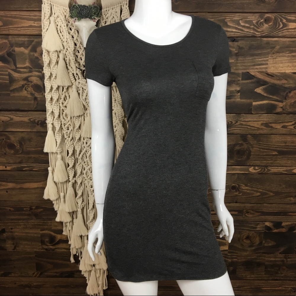 Vibe | Single Front Pocket Bodycon Dress